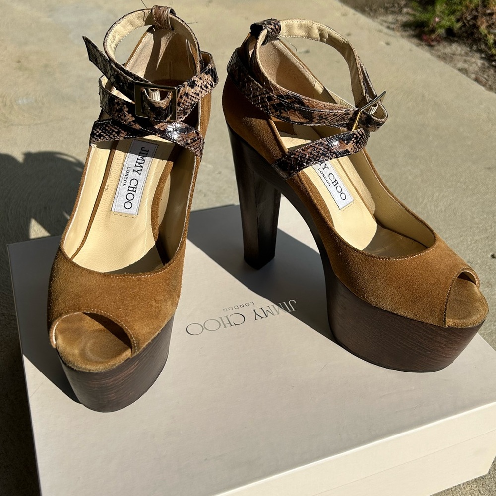 Jimmy Choo Florence112 Heels in Whiskey Color. Lightly used, good condition.